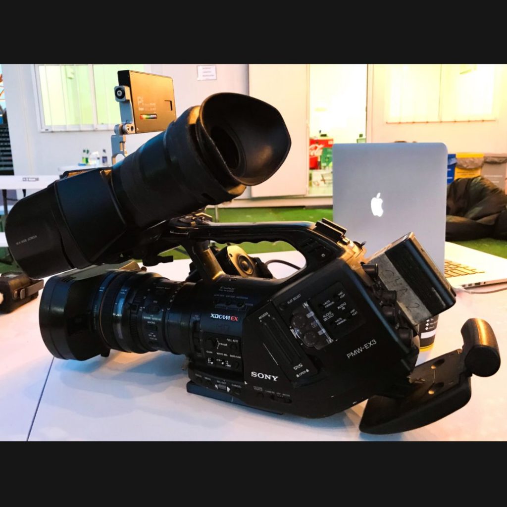 Balear Films - Equipos - Sony EX3 Cine Alta mas Ordenador canva