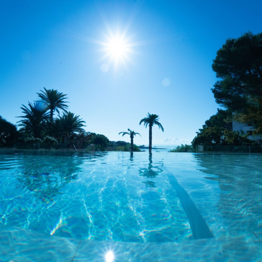 Balear Films - Hoteles - Contraluz scaled